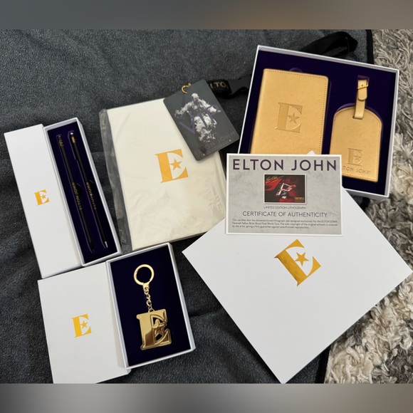 Elton John’s Farewell Tour Authentic Swag Bag Merch +Certificate of Authenticity - Picture 5 of 6